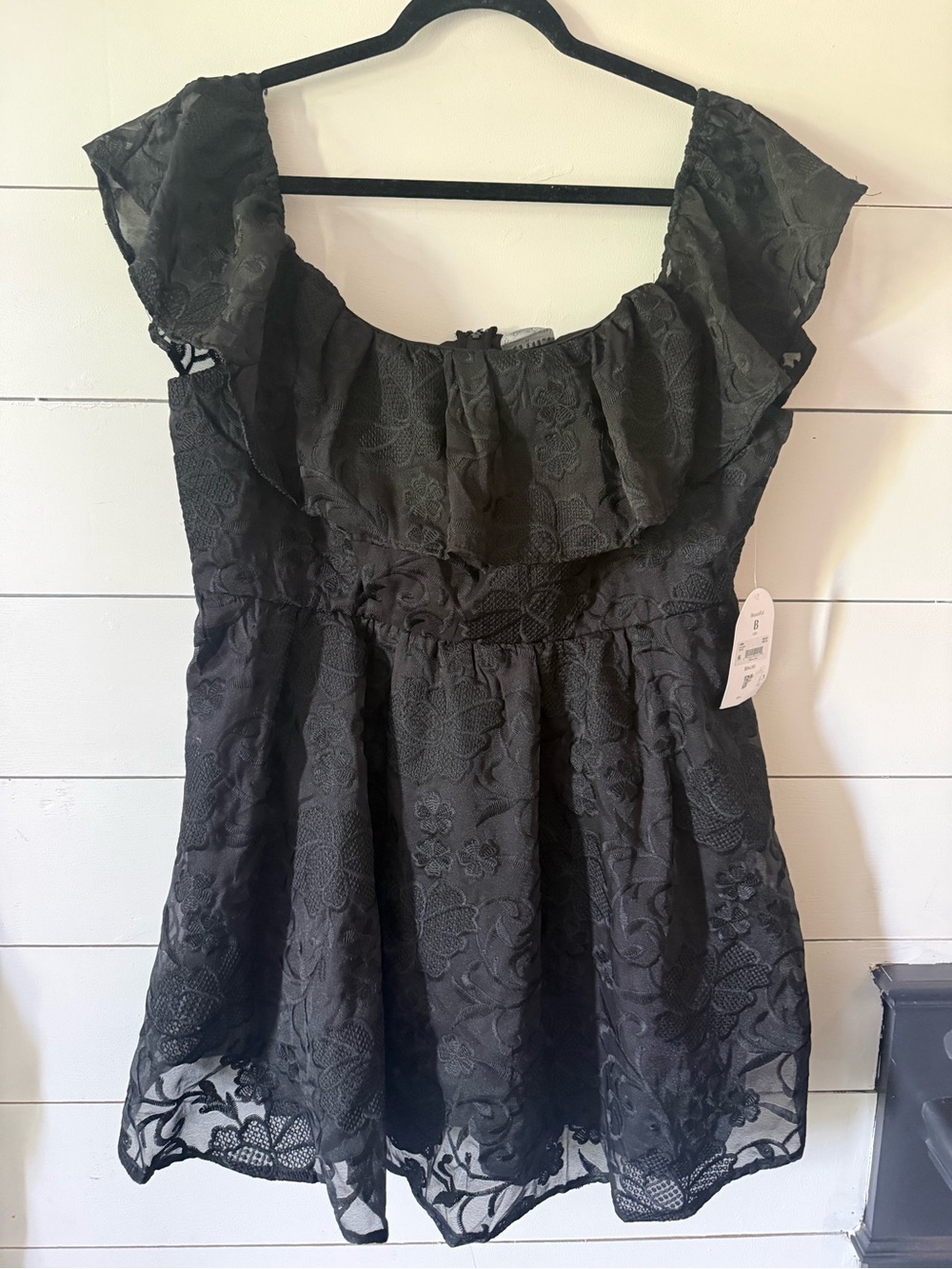 ARULA Black Off-Shoulder Lace Mini Dress - Picture 2 of 6